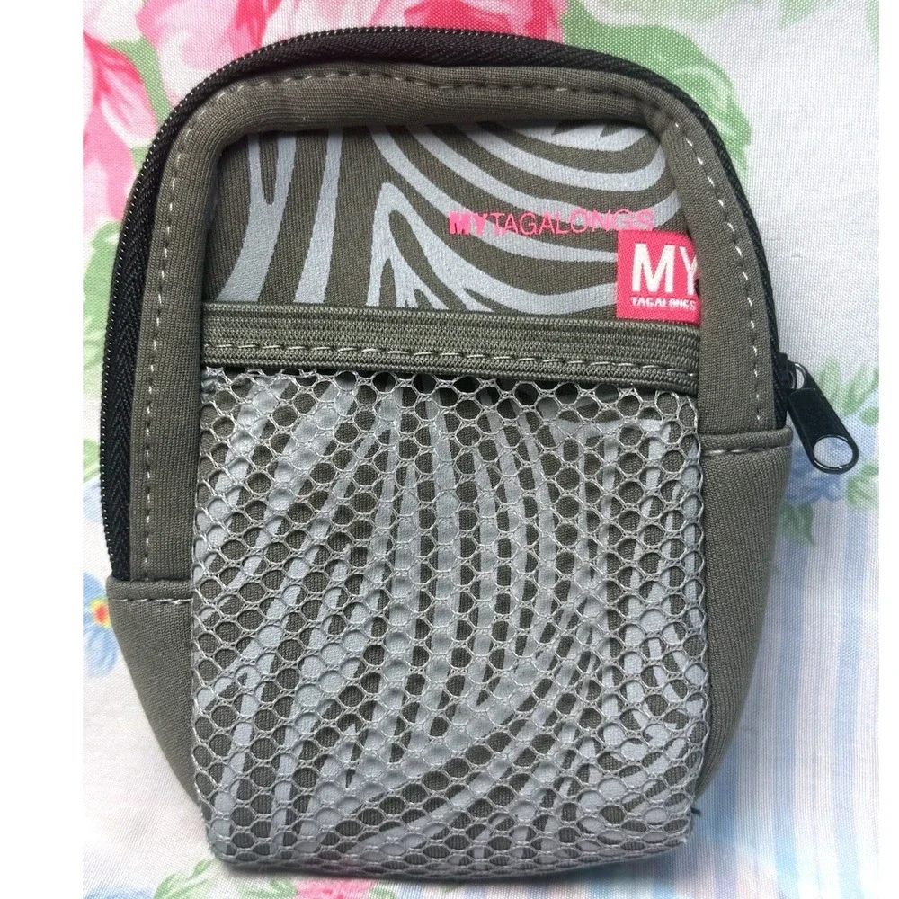 MYTAGALONGS Gray Phone Holder Travel Pouch Mesh Pocket Arm Strap 4x5